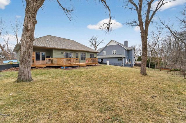 2000 Buckingham Road, Stoughton, WI 53589