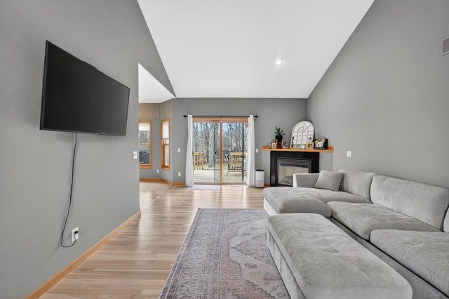 2000 Buckingham Road, Stoughton, WI 53589