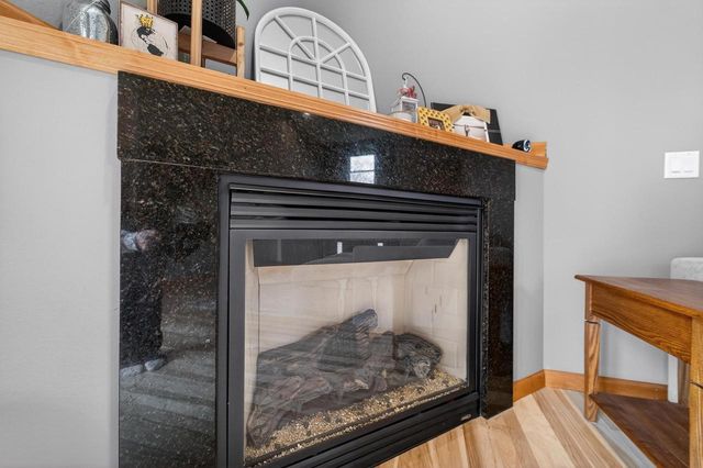 2000 Buckingham Road, Stoughton, WI 53589