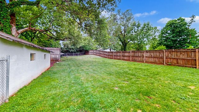 161 E Winchester St, Gallatin, TN 37066