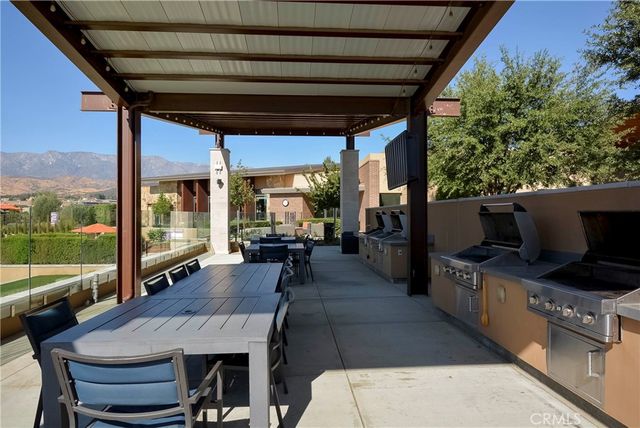 1532 Sky Vista Way, Beaumont, CA 92223