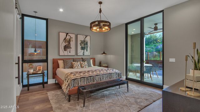 6525 E CAVE CREEK Road 14, Cave Creek, AZ 85331