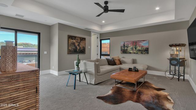 6525 E CAVE CREEK Road 14, Cave Creek, AZ 85331