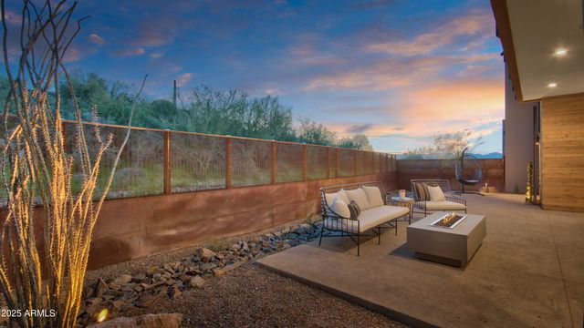6525 E CAVE CREEK Road 14, Cave Creek, AZ 85331