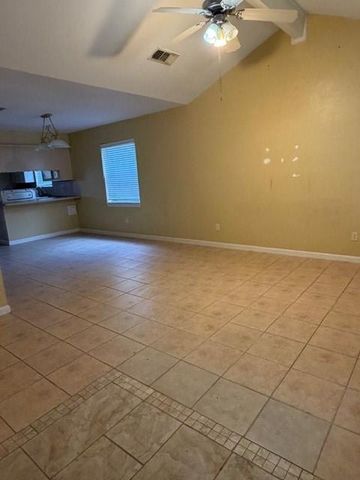 1158 Glenda Street, Pearland, TX 77581