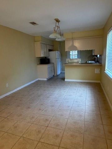 1158 Glenda Street, Pearland, TX 77581