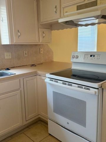 1158 Glenda Street, Pearland, TX 77581