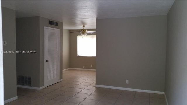 5900 NW 16th Place 2, Sunrise, FL 33313
