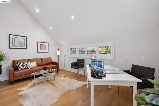 3547 Magnolia Dr, Alameda, CA 94502