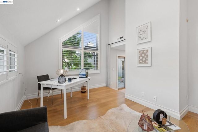 3547 Magnolia Dr, Alameda, CA 94502