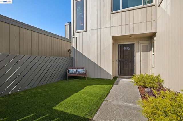 3547 Magnolia Dr, Alameda, CA 94502