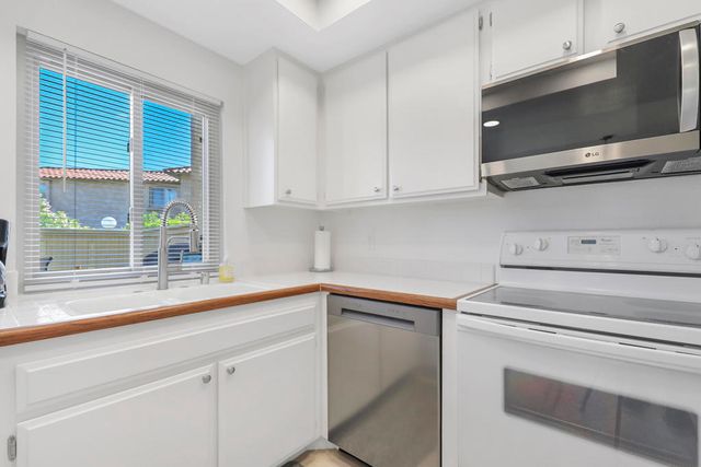 72964 Ken Rosewall Lane, Palm Desert, CA 92260