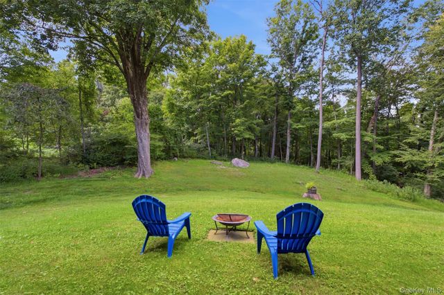 49 Millstream Court, Pawling, NY 12564
