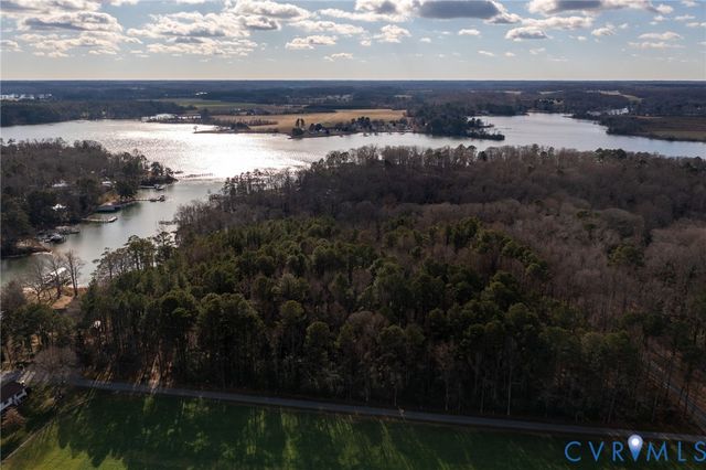 613 Doctors Point Rd, Lottsburg, VA 22511