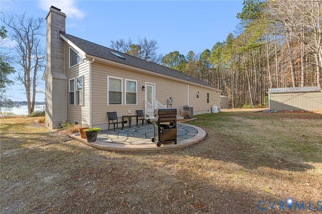 613 Doctors Point Rd, Lottsburg, VA 22511