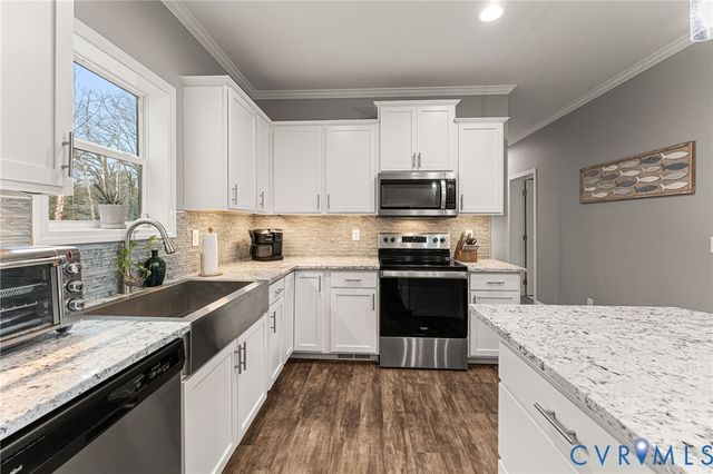 613 Doctors Point Rd, Lottsburg, VA 22511