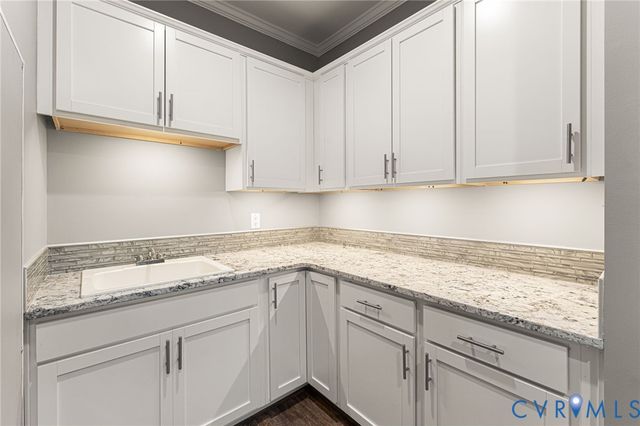 613 Doctors Point Rd, Lottsburg, VA 22511