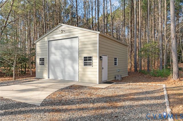613 Doctors Point Rd, Lottsburg, VA 22511