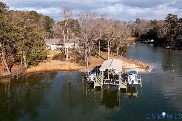 613 Doctors Point Rd, Lottsburg, VA 22511