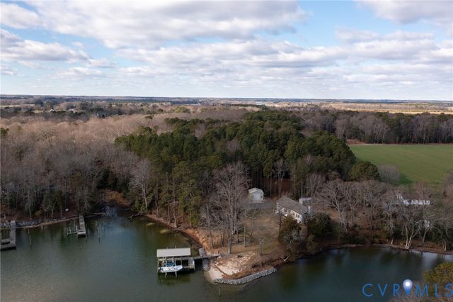 613 Doctors Point Rd, Lottsburg, VA 22511