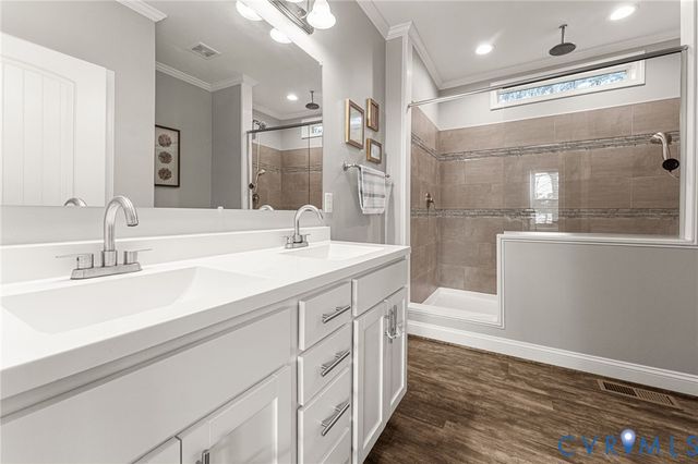 613 Doctors Point Rd, Lottsburg, VA 22511