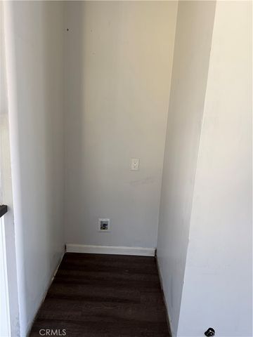 6915 Bonsallo, Los Angeles, CA 90044