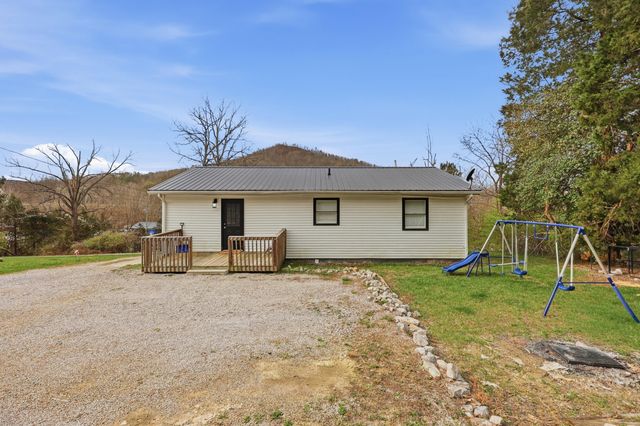 1092 Winchester Road, Irvine, KY 40336