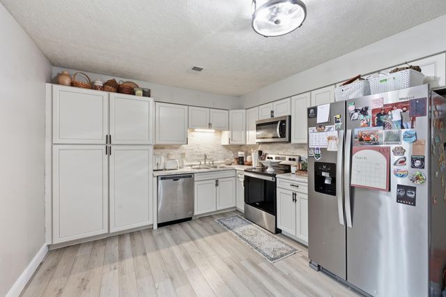 1092 Winchester Road, Irvine, KY 40336