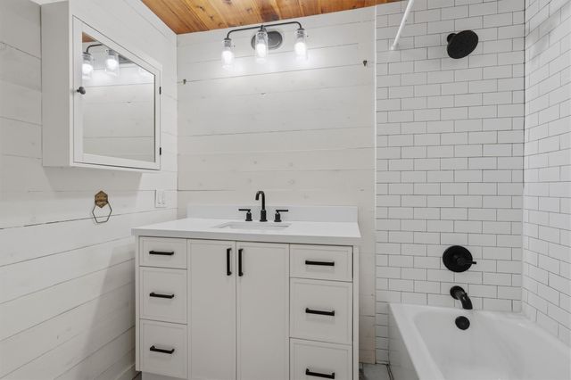 2204 Santa Rita ST, Austin, TX 78702