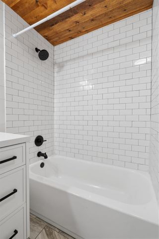 2204 Santa Rita ST, Austin, TX 78702