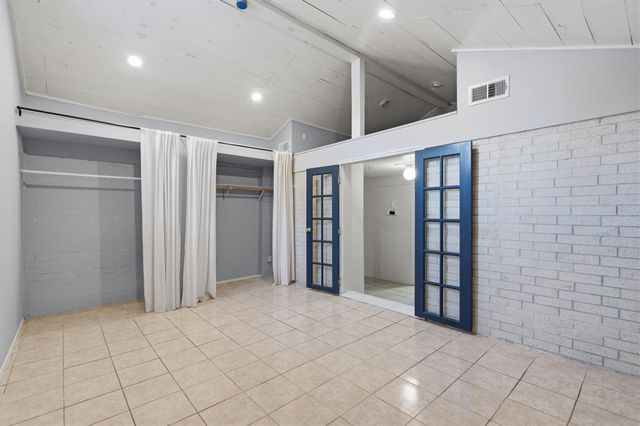 2204 Santa Rita ST, Austin, TX 78702