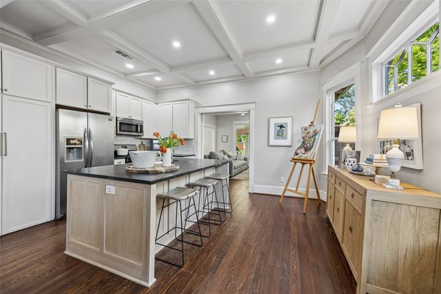 628 Woodlawn Avenue, Dallas, TX 75208
