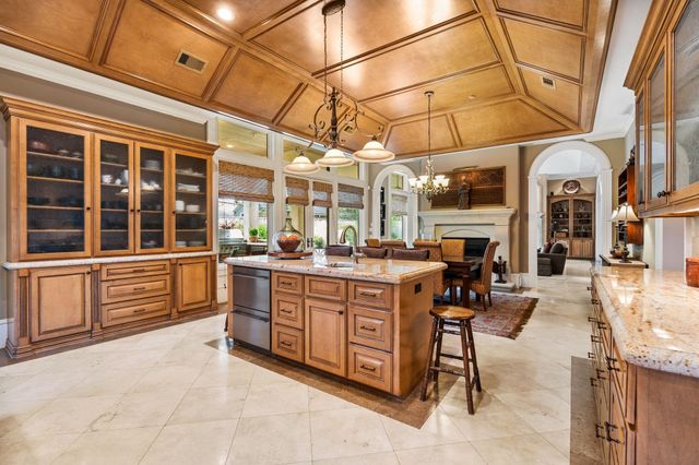 5615 Pine Forest Road, Houston, TX 77056