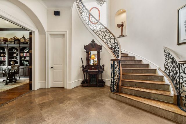 5615 Pine Forest Road, Houston, TX 77056