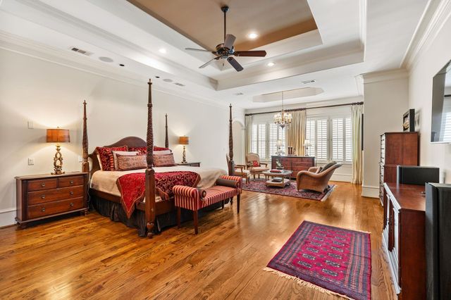 5615 Pine Forest Road, Houston, TX 77056