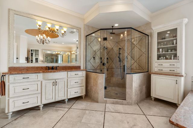 5615 Pine Forest Road, Houston, TX 77056