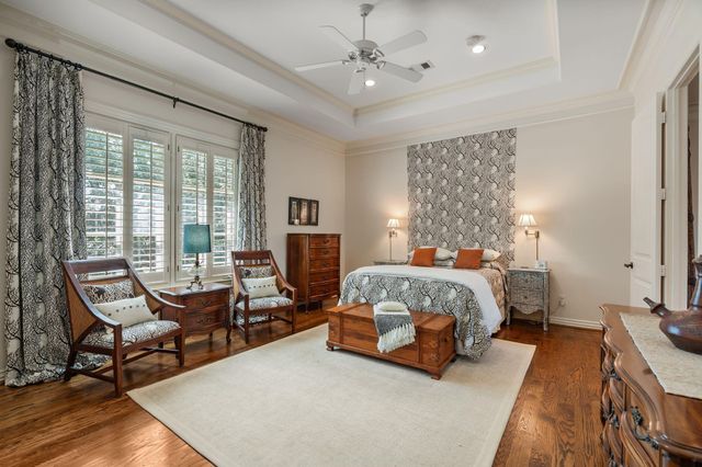 5615 Pine Forest Road, Houston, TX 77056
