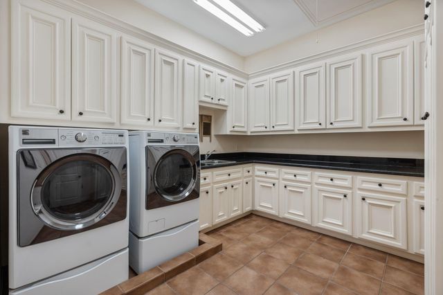 5615 Pine Forest Road, Houston, TX 77056