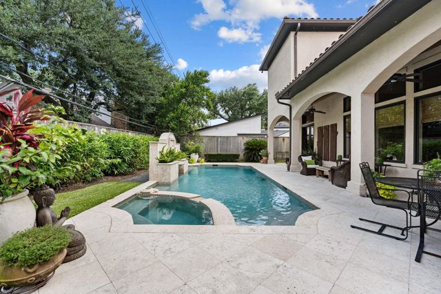 5615 Pine Forest Road, Houston, TX 77056
