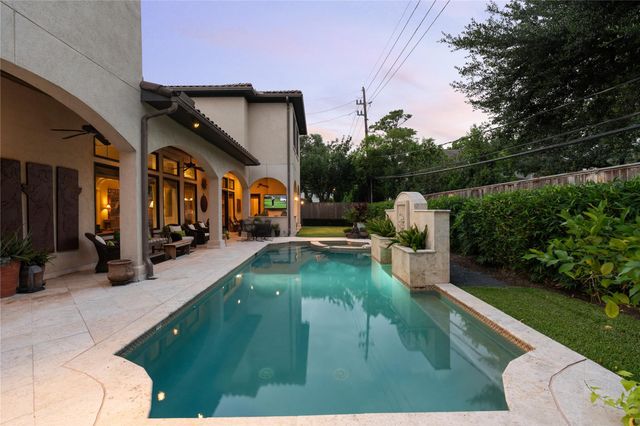 5615 Pine Forest Road, Houston, TX 77056