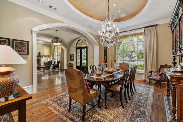 5615 Pine Forest Road, Houston, TX 77056