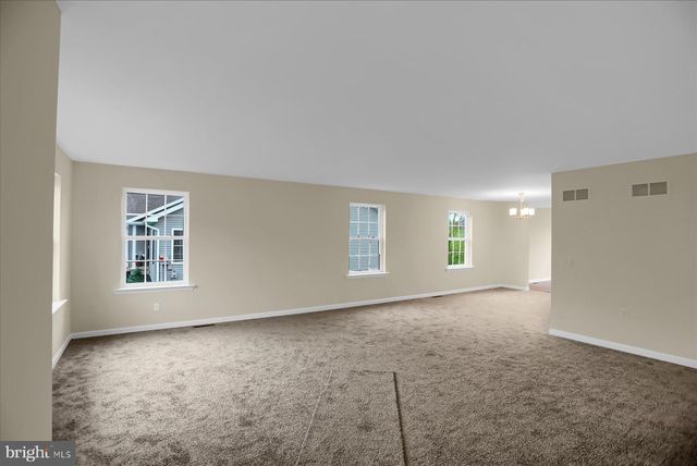 79 ST ANDREWS WAY, Selinsgrove, PA 17870