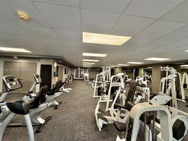 185 SE 14th Ter 2701, Miami, FL 33131