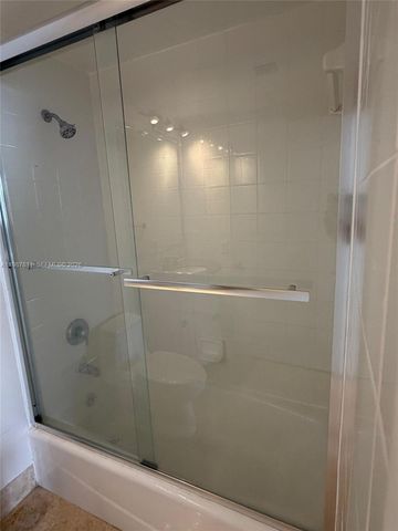 185 SE 14th Ter 2701, Miami, FL 33131