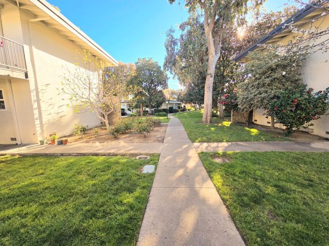 14225 Lora Drive 51, Los Gatos, CA 95032