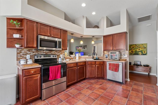 4022 WATERVILLE AVE, Wesley Chapel, FL 33543