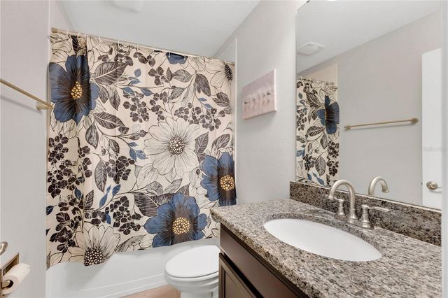 5233 VILLA ROSA AVENUE, St Cloud, FL 34771