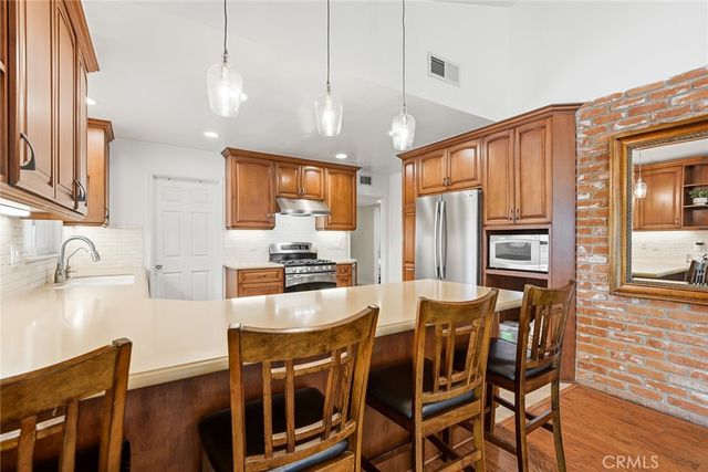 23313 Cohasset Street, West Hills, CA 91304