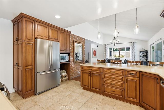 23313 Cohasset Street, West Hills, CA 91304