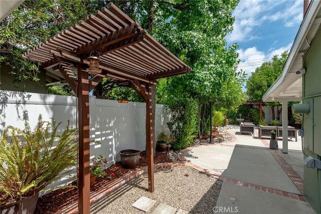 23313 Cohasset Street, West Hills, CA 91304